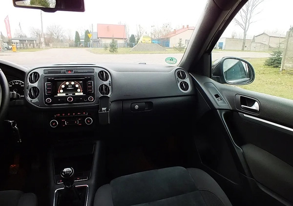 Volkswagen Tiguan cena 51800 przebieg: 208000, rok produkcji 2012 z Międzyrzec Podlaski małe 172